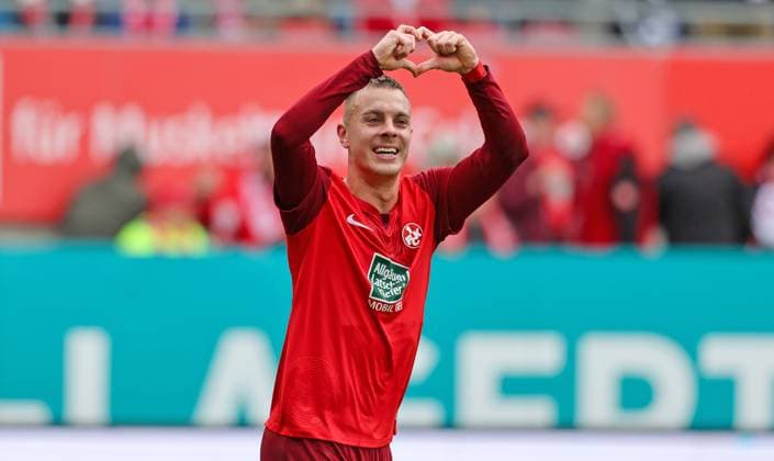 Fussball - 2. BL - 1. FC Kaiserslautern - SV Wehen Wiesbaden - 20.04.24, 1:0 Führung durch Filip Kaloc (FCK), -