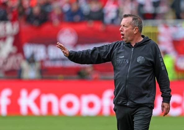 Fussball - 2. BL - 1. FC Kaiserslautern - SV Wehen Wiesbaden - 20.04.24, Trainer Markus Kauczinski (SVWW), -