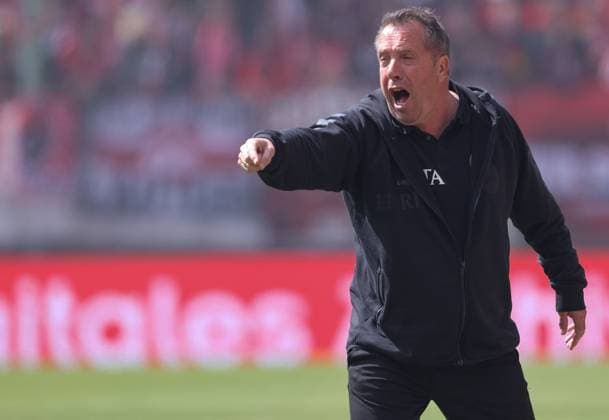 Fussball - 2. BL - 1. FC Kaiserslautern - SV Wehen Wiesbaden - 20.04.24, Trainer Markus Kauczinski (SVWW), -