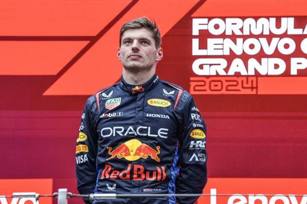VERSTAPPEN Max (ned), Red Bull Racing RB20, portrait podium during the Formula 1 Lenovo Chinese Grand Prix 2024, 5th round of the 2024 Formula One World Championship, WM, Weltmeisterschaft from April 19 to 21, 2024 on the Shanghai International Circuit, in Shanghai, China - F1 - CHINESE GRAND PRIX 2024 DPPI Panoramic  13027