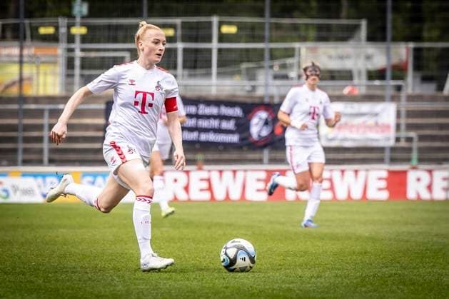 GOOGLE PIXEL Frauen Bundesliga: 1. FC Köln - SC Freiburg, 21.04.2024 Anna Gerhardt (1. FC Köln, 21); GOOGLE PIXEL Frauen Bundesliga: 1. FC Köln - SC Freiburg, 19. Spieltag, am 21.04.2024 im Franz-Kremer-Stadion in Köln. DFL REGULATIONS PROHIBIT ANY USE OF PHOTOGRAPHS AS IMAGE SEQUENCES AND OR QUASI-VIDEO. Copyright: xBEAUTIFULxSPORTS LeahxKohringx