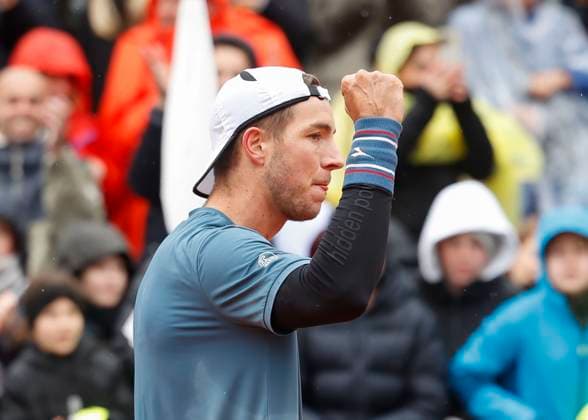 Jan-Lennard Struff (GER) jubelt nach dem Sieg, Jubel, Freude, Emotion Tennis - BMW Open 2024 - ATP, Tennis Herren - MTTC Iphitos - Munich - - Germany - 21 April 2024. Copyright: xJuergenxHasenkopfx