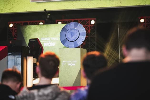 Virtual Bundesliga Grand Final by WOW; 21.04.2024 Die Meisterscheibe der Virtual Bundesliga Grand Final by WOW. Virtual Bundesliga Grand Final by WOW; 21.04.2024