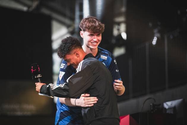 Virtual Bundesliga Grand Final by WOW; 21.04.2024 Jonas Wirth (Jonny, SC Paderborn 07), Niklas-Wilson Sommer (1.FC Nürnberg II, Livestreamer) Virtual Bundesliga Grand Final by WOW; 21.04.2024