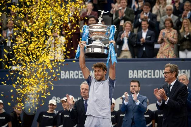 Casper Ruud (Norway) celebrate Conde de Godo Championship after the final ATP, Tennis Herren 500 Barcelona Open Banc Sabadell 2024 match at Real Club de Tenis de Barcelona, in Barcelona, Spain on April 21, 2024. Photo by Felipe Mondino Copyright: x@FELIPExMONDINOx