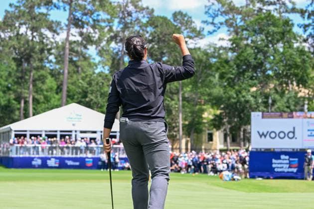 THE WOODLANDS, TX - APRIL 21: Haeran Ryu (KOR) celebrates her birdie putt from off the green on 9 during the final round of the Chevron Championship at The Club at Carlton Woods on April 21, 2024 in The Woodlands, Texas. (Photo by Ken Murray Icon Sportswire) GOLF: APR 21 LPGA, Golf Damen The Chevron Championship EDITORIAL USE ONLY Icon240421071