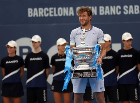 April 21, 2024, Sabadell, Barcelona, Spain: Barcelona Spain 21.04.2024 Casper Ruud (Norway) poses with the Barcelona Open title. in the match between Stefanos Tsitsipas (Greece) and Casper Ruud (Norway) during the Day 9 of the Barcelona Open Banc Sabadell Godo on 21 April 2024 in Barcelona. Sabadell Spain - ZUMAu50_ 20240421_zsp_u50_122 Copyright: xXavixUrgelesx