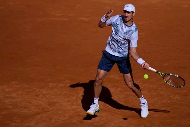 Mutua Madrid Open - Day One Facundo Bagnis of Argentina returns a shot against David Goffin of Belgium during day one of the Mutua Madrid Open 2024 at Caja Magica on April 22, 2024, in Madrid, Spain. Madrid Caja Magica Madrid Spain RL_MMO24_005 Copyright: xRicardoxLarreinax
