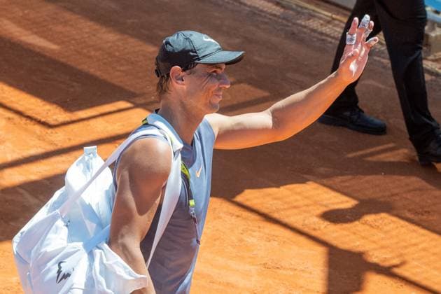 Rafa Nadal And Carlos Alcaraz Prepare For The Mutua Open - Madrid Rafa Nadal during his training for the Mutua Openon April 22, 2024, in Madrid (Spain). Photo by Jose Oliva Europa Press ABACAPRESS.COM Madrid Spain  Copyright: xEuropaxPress ABACAx