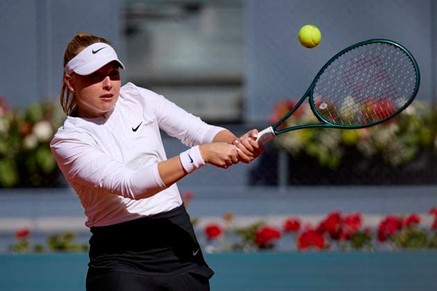 Mutua Madrid Open - Day Two Brenda Fruhvirtova of the Czech Republic returns a shot against Arantxa Rus of Netherlands during day two of the Mutua Madrid Open 2024 at Caja Magica on April 23, 2024, in Madrid, Spain. Madrid Caja Magica Madrid Spain RL_MMO24_285 Copyright: xRicardoxLarreinax