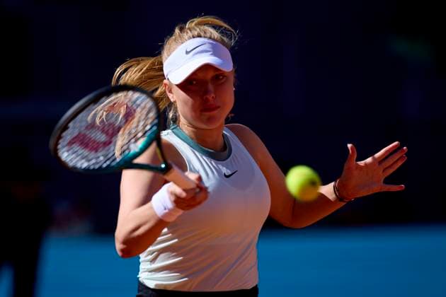 Mutua Madrid Open - Day Two Brenda Fruhvirtova of the Czech Republic returns a shot against Arantxa Rus of Netherlands during day two of the Mutua Madrid Open 2024 at Caja Magica on April 23, 2024, in Madrid, Spain. Madrid Caja Magica Madrid Spain RL_MMO24_291 Copyright: xRicardoxLarreinax