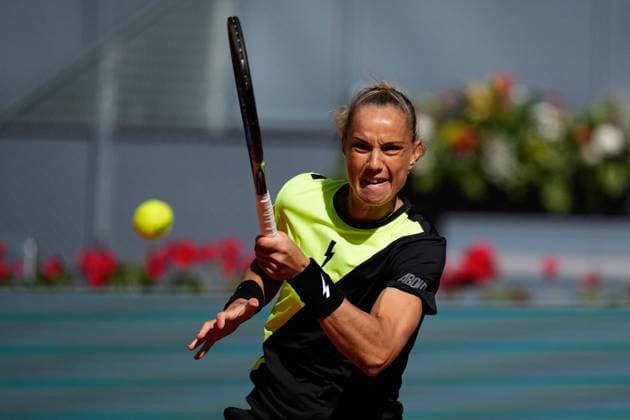 April 23, 2024, Madrid, Madrid, SPAIN: Arantxa Rus of The Netherlands in action against Bernarda Fruhvirtova of Czech Republic during the Mutua Madrid Open 2024, ATP, Tennis Herren Masters 1000 and WTA, Tennis Damen 1000, tournament celebrated at Caja Magica on April 23, 2024 in Madrid, Spain. Madrid SPAIN - ZUMAa181 20240423_zaa_a181_012 Copyright: xOscarxJ.xBarrosox