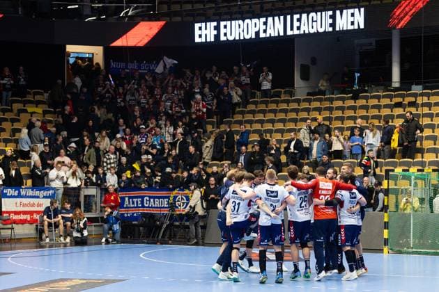 240423 Players of SG Flensburg-Handewitt celebrate after the European League quarterfinal one between Sävehof and SG Flensburg-Handewitt on April 23, 2024 in Partille. Photo: Michael Erichsen BILDBYRAN COP 89 MI0655 bbeng european league handball handboll handball kvartsfinal quarterfinal quarterfinals sg flensburg-handewitt sävehof jubel Copyright: MICHAELxERICHSEN BB240423MI052