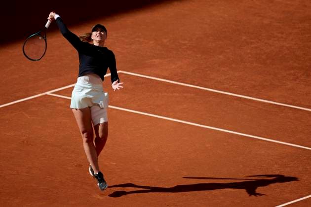 Mutua Madrid Open - Day Three Paula Badosa of Spain returns a shot against Jessica Bouzas Maneiro of Spain during day three of the Mutua Madrid Open 2024 at Caja Magica on April 24, 2024, in Madrid, Spain. Madrid Caja Magica Madrid Spain RL_MMO24_491 Copyright: xRicardoxLarreinax
