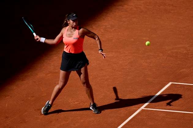 Mutua Madrid Open - Day Three Jessica Bouzas Maneiro of Spain returns a shot against Paula Badosa of Spain during day three of the Mutua Madrid Open 2024 at Caja Magica on April 24, 2024, in Madrid, Spain. Madrid Caja Magica Madrid Spain RL_MMO24_528 Copyright: xRicardoxLarreinax