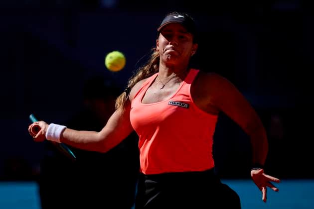 Mutua Madrid Open - Day Three Jessica Bouzas Maneiro of Spain returns a shot against Paula Badosa of Spain during day three of the Mutua Madrid Open 2024 at Caja Magica on April 24, 2024, in Madrid, Spain. Madrid Caja Magica Madrid Spain RL_MMO24_538 Copyright: xRicardoxLarreinax