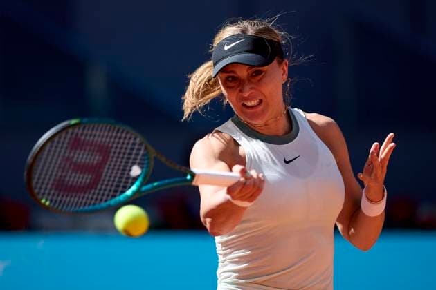 Mutua Madrid Open - Day Three Paula Badosa of Spain returns a shot against Jessica Bouzas Maneiro of Spain during day three of the Mutua Madrid Open 2024 at Caja Magica on April 24, 2024, in Madrid, Spain. Madrid Caja Magica Madrid Spain RL_MMO24_569 Copyright: xRicardoxLarreinax