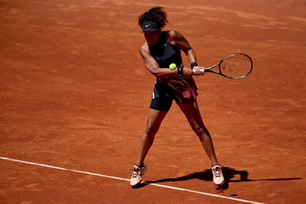 Mutua Madrid Open - Day Three Naomi Osaka of Japan returns a shot against Greet Minnen of Belgium during day two of the Mutua Madrid Open 2024 at Caja Magica on April 23, 2024, in Madrid, Spain. Madrid Caja Magica Madrid Spain RL_MMO24_847 Copyright: xRicardoxLarreinax
