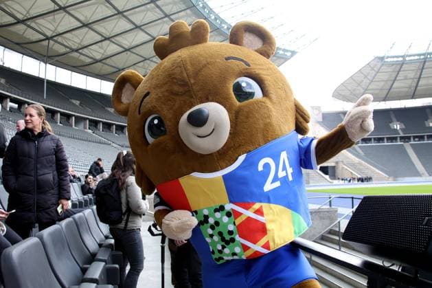 DEU, EM, EM-Pokal-Vorstellung, 24.04.2024, Berliner Olympiastadion, Berlin, DEU, EM, EM-Pokal-Vorstellung, im Bild EM-Maskotchen Foto: Juergen Engler nordphoto GmbH