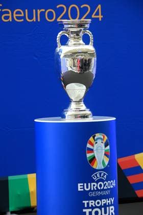 DEU, EM, EM-Pokal-Vorstellung, 24.04.2024, Berliner Olympiastadion, Berlin, DEU, EM, EM-Pokal-Vorstellung, im Bild Nancy Faeser Bundesministerin des Innern und für Heimat Kai Wegner Regierender Bürgermeister von Berlin Iris Spranger Senatorin für Inneres und Philipp Lahm Turnierdirektor EURO 2024 Kevin-Prince Boateng Botschafter der Host City Berlin Foto: Juergen Engler nordphoto GmbH