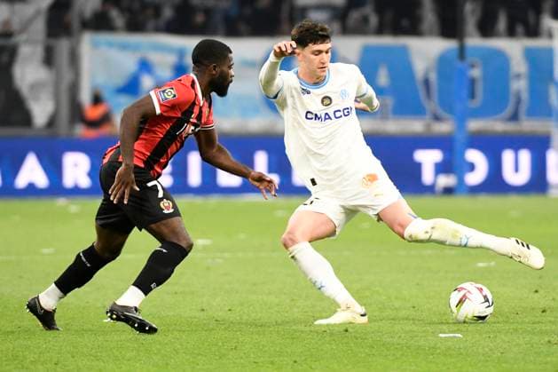 Jonathan CLAUS (OM), Jeremie BOGA (OGC Nice) lors du match Olympique de Marseille vs. OGC Nice pour la J29 de la Ligue 1 Uber Eats au Stade VÃ lodrome, le 24 avril 2024. FOOTBALL : Olympique de Marseille vs. OGC Nice - Ligue 1 Uber Eats - 24 04 2024 ValentinaClaret Panoramic 