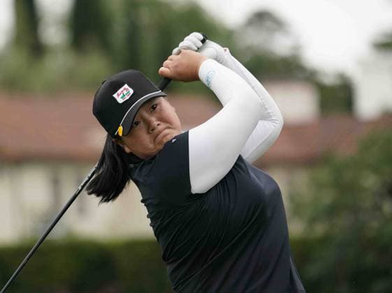 April 25, 2024: LPGA, Golf Damen - Ladies Professional Golf Association - ANGEL YIN on the 18th tee at the JM Eagle LA Championship 2024, presented by Plastpro, Wilshire Country Club, Los Angeles, CA, USA, April 25, 2024..Credit Image cr ZUMA Press - ZUMAmt3_ 20240425_zaf_mt3_014 Copyright: xScottxMitchellx