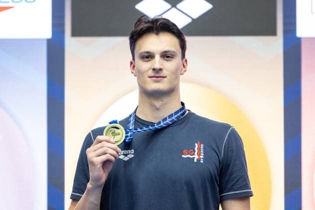 100m Schmetterling Maenner A-Finale Luca Nik Armbruster (SG Neukoelln e.V. Berlin), 1. Platz, Goldmedaille GER, 135. Deutsche Meisterschaften Schwimmen, Schwimmen, 25.04.2024 GER, 135. Deutsche Meisterschaften Schwimmen, Schwimmen, 25.04.2024 Berlin *** 100m Butterfly Men A Final Luca Nik Armbruster SG Neukoelln e V Berlin , 1 place, gold medal GER, 135 German Championships Swimming, Swimming, 25 04 2024 GER, 135 German Championships Swimming, Swimming, 25 04 2024 Berlin Copyright: xEibner-Pressefoto JadrankoxMarjax EP_JMC