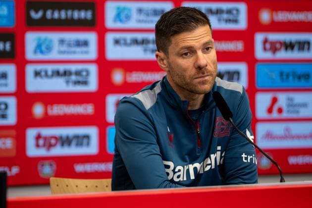 Sport Themen der Woche KW17 Sport Bilder des Tages Bayer 04 Leverkusen, Pressekonferenz; 26.04.2024 Xabi Alonso (Trainer Bayer 04 Leverkusen) Bayer 04 Leverkusen, Pressekonferenz; 26.04.2024 *** Bayer 04 Leverkusen, Press conference 26 04 2024 Xabi Alonso Coach Bayer 04 Leverkusen Bayer 04 Leverkusen, Press conference 26 04 2024 Copyright: xBEAUTIFULxSPORTS Buriakovx