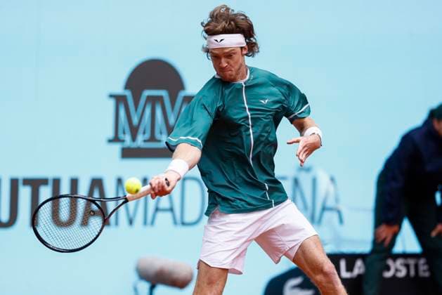 April 26, 2024, Madrid, Madrid, SPAIN: Andrey Rublev of Russia in action against Facundo Bagnis of Argentina during the Mutua Madrid Open 2024, ATP, Tennis Herren Masters 1000 and WTA, Tennis Damen 1000, tournament celebrated at Caja Magica on April 26, 2024 in Madrid, Spain. Madrid SPAIN - ZUMAa181 20240426_zaa_a181_011 Copyright: xIrinaxR.xHipolitox