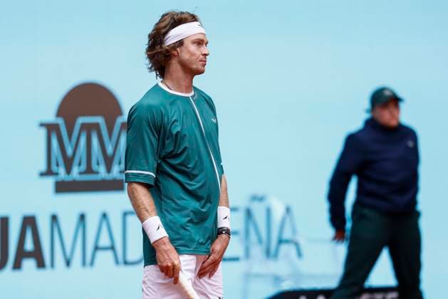 April 26, 2024, Madrid, Madrid, SPAIN: Andrey Rublev of Russia gestures against Facundo Bagnis of Argentina during the Mutua Madrid Open 2024, ATP, Tennis Herren Masters 1000 and WTA, Tennis Damen 1000, tournament celebrated at Caja Magica on April 26, 2024 in Madrid, Spain. Madrid SPAIN - ZUMAa181 20240426_zaa_a181_013 Copyright: xIrinaxR.xHipolitox