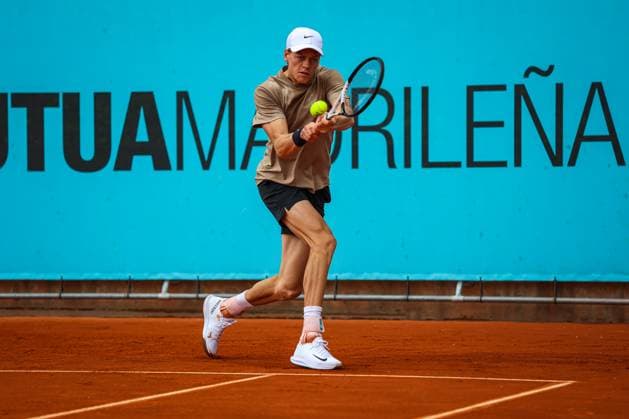Mutua Madrid Open 2024: Casper Ruud Vs Jannik Sinner in Spain - 26 Apr 2024 Jannik Sinner of Italy practice against Casper Ruud of Norway on Day Five of the Mutua Madrid Open 2024 tournament at La Caja Magica. Usera Spain Copyright: xMiguelxReisx xSOPAxImagesx Mutua Madrid Open MR -3216