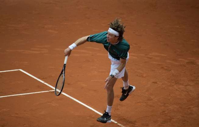 Mutua Madrid Open - Day Four Andrey Andreyevich Rublev of Russia is in action during the 2024 ATP, Tennis Herren Tour Madrid Open tennis tournament at Caja Magica in Madrid, Spain, on April 26, 2024. Madrid Spain  Copyright: xJuanxCarlosxLucasx originalFilename:lucas-notitle240426_npNKx.jpg