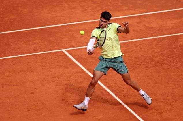 Carlos Alcaraz of Spain in action Mutua Madrid Open, Day 5, Tennis, La Caja Magica, Madrid, Spain - 26 Apr 2024  Copyright: xEllaxLing Shutterstockx 14447600an
