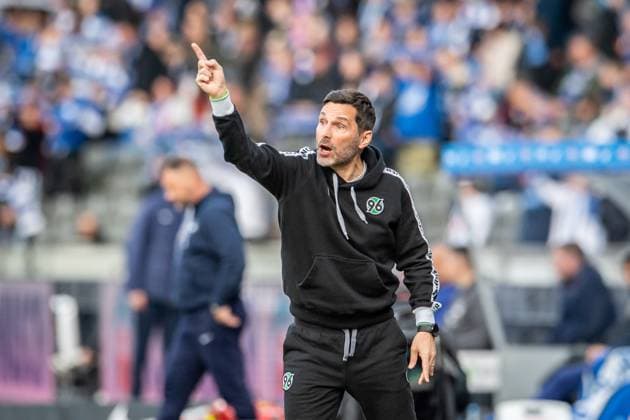 2. Fußball Bundesliga, Hertha BSC vs Hannover 96; Berlin, 26.04.2024 Stefan Leitl (Trainer Hannover 96) 2. Fußball Bundesliga, Hertha BSC vs Hannover 96, Olympiastadion, Berlin, 26.04.2024 DFL REGULATIONS PROHIBIT ANY USE OF PHOTOGRAPHS AS IMAGE SEQUENCES AND OR QUASI-VIDEO.