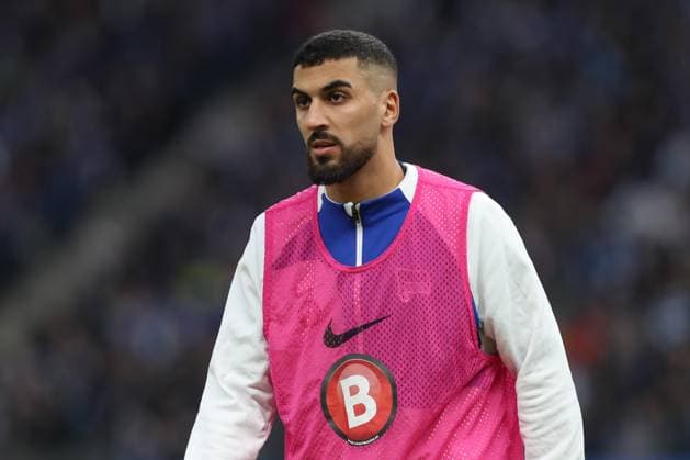 26.04.2024, xtgx, Fussball 2. Bundesliga, Hertha BSC - Hannover 96 emspor, v.l. Aymen Barkok (Hertha, 18) Ersatzspieler (DFL DFB REGULATIONS PROHIBIT ANY USE OF PHOTOGRAPHS as IMAGE SEQUENCES and or QUASI-VIDEO) Berlin *** 26 04 2024, xtgx, Soccer 2 Bundesliga, Hertha BSC Hannover 96 emspor, v l Aymen Barkok Hertha, 18 substitute players DFL DFB REGULATIONS PROHIBIT ANY USE OF PHOTOGRAPHS as IMAGE SEQUENCES and or QUASI VIDEO Berlin