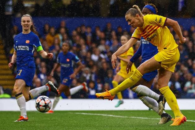 Chelsea Women v FC Barcelona, Barca Women UEFA Womens Champions League Fridolina Rolfö of FC Barcelona Women shoots at goal during the UEFA Womens Champions League Semi-final Second Leg match at Stamford Bridge, London Copyright: xChrisxMyattx FIL-20094-0052 UK Newspapers OUT