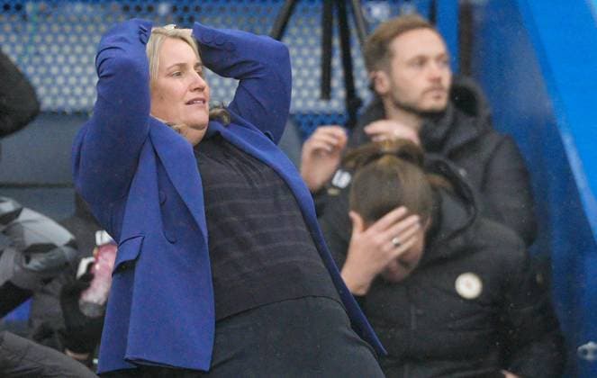 Chelsea manager Emma Hayes reacts Chelsea Women v Barcelona Women, UEFA Women s CHampions League, Semi-final, Second Leg, Football, Stamford Bridge, London, UK - 27 Apr 2024  Copyright: xDavexShopland Shutterstockx 14451602m