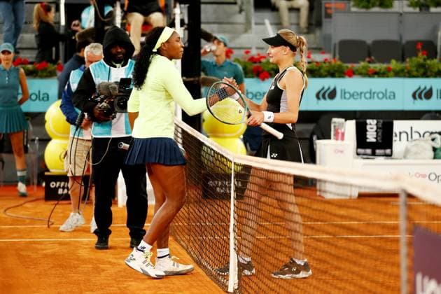 (L-R) Coco Gauff (USA), Dayana Yastremska (UKR), APRIL 27, 2024 - Tennis : Coco Gauf and Dayana Yastremska shake hands after singles round of 32 match on the WTA, Tennis Damen 1000 tournaments Mutua Madrid Open tennis tournament at the Caja Magica in Madrid, Spain. Noxthirdxpartyxsales  (251464755)