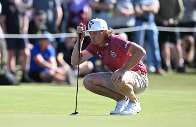 LIV GOLF ADELAIDE, Cameron Smith lines up a putt during the final round of LIV Golf Adelaide at the Grange Golf Club in Adelaide, Sunday, April 28, 2024. ( NO ARCHIVING, EDITORIAL USE ONLY, NO USE IN BOOKS WITHOUT CONSENT ADELAIDE SOUTH AUSTRALIA AUSTRALIA  Copyright: xMICHAELxERREYx 20240428155984519811