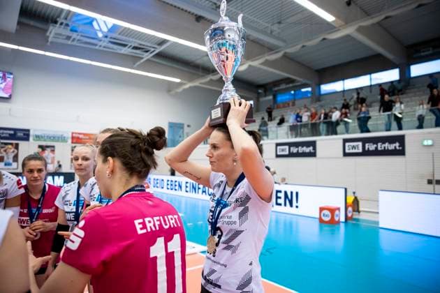 2. Bundesliga Frauen Pro: Schwarz-Weiss Erfurt vs. Stralsunder Wildcats; 27.04.2024 Lara Alyssa Darowski ( 13; Schwarz-Weiss Erfurt) 2. Bundesliga Frauen Pro: Schwarz-Weiss Erfurt vs. Stralsunder Wildcats; Riethsporthalle Erfurt; 27.04.2024 Copyright: xBEAUTIFULxSPORTS Duehringx