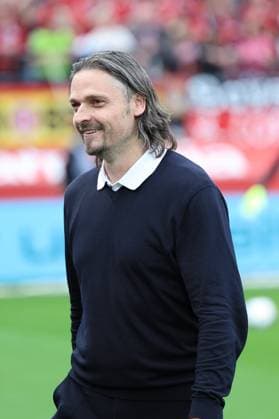 GER, 1.FBL. Bayer 04 Leverkusen vs. VfB Stuttgart 27.04.2024, BayArena, Leverkusen, GER, 1.FBL. Bayer 04 Leverkusen vs. VfB Stuttgart, im Bild Lutz Pfannenstiel ist ein ehemaliger deutscher Fußballtorhüter und heutiger Funktionär. Er ist der weltweit erste Fußballspieler, der in jedem der sechs anerkannten Kontinentalverbände einem professionellen Fußballverein angehörte. Heute ist er Sportdirektor beim Verein St. Louis City