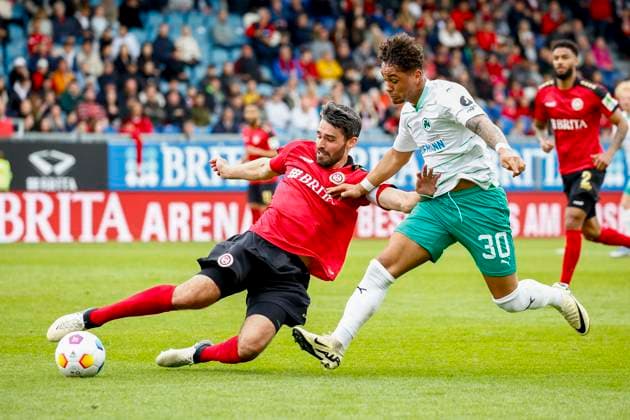 28.04.2024, xavx, Fussball 2.Bundesliga, SV Wehen Wiesbaden - SpVgg Greuther Fuerth emspor, v.l. Sascha Mockenhaupt (SV Wehen Wiesbaden), Armindo Sieb (SpVgg Greuther Fürth) (DFL DFB REGULATIONS PROHIBIT ANY USE OF PHOTOGRAPHS as IMAGE SEQUENCES and or QUASI-VIDEO) Wiesbaden