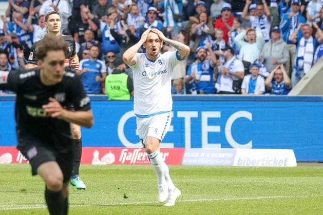 28.04.2024, xgox, Fussball 2.Bundesliga, 1.FC Magdeburg - VfL Osnabrueck emspor, v.l. Baris Atik (Magdeburg, 23) enttaeuscht, schaut enttaeuscht, niedergeschlagen, disappointed (DFL DFB REGULATIONS PROHIBIT ANY USE OF PHOTOGRAPHS as IMAGE SEQUENCES and or QUASI-VIDEO) Magdeburg