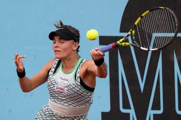 Czech tennis player Sara Bejlek in action during the third round of the Mutua Madrid Open 2024 tennis tournament against Ashlyn Krueger from USA, in Madrid, Spain, on April 28, 2024. (CTKxPhoto MartinxSidorjak) CTKPhotoP2024042803715  CTKPhotoP2024042803715