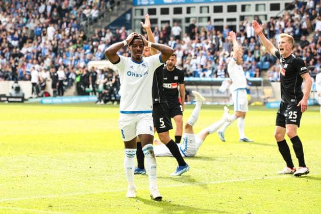 Bryan Teixeira (1. FC Magdeburg,8) - 2. Fußball Bundesliga Saison 2023-2024 1. FC Magdeburg vs. VfL Osnabrück in der MDCC Arena in Magdeburg - Aktion,Fußball,Mann,Männer,Deutschland,28.04.2024