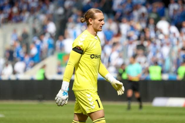 28.04.2024, xgox, Fussball 2.Bundesliga, 1.FC Magdeburg - VfL Osnabrueck emspor, v.l. Dominik Reimann (Magdeburg, 1) enttaeuscht, schaut enttaeuscht, niedergeschlagen, disappointed (DFL DFB REGULATIONS PROHIBIT ANY USE OF PHOTOGRAPHS as IMAGE SEQUENCES and or QUASI-VIDEO) Magdeburg