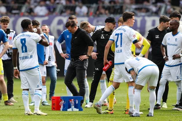 Trainer Christian Titz (1. FC Magdeburg) - 2. Fußball Bundesliga Saison 2023-2024 1. FC Magdeburg vs. VfL Osnabrück in der MDCC Arena in Magdeburg - Fußball,Mann,Männer,Deutschland,28.04.2024