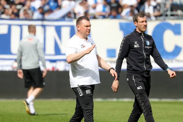 28.04.2024, xgox, Fussball 2.Bundesliga, 1.FC Magdeburg - VfL Osnabrueck emspor, v.l. Uwe Koschinat (Osnabrueck, Trainer) (DFL DFB REGULATIONS PROHIBIT ANY USE OF PHOTOGRAPHS as IMAGE SEQUENCES and or QUASI-VIDEO) Magdeburg