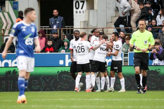 Joie des joueurs du Niza apres le but de SANSON MORGAN 11 FOOTBALL : Ligue 1 RC Strasbourg vs Niza - 28 04 2024 (Strasbourg - France) ElyxandroCegarra Panoramic 