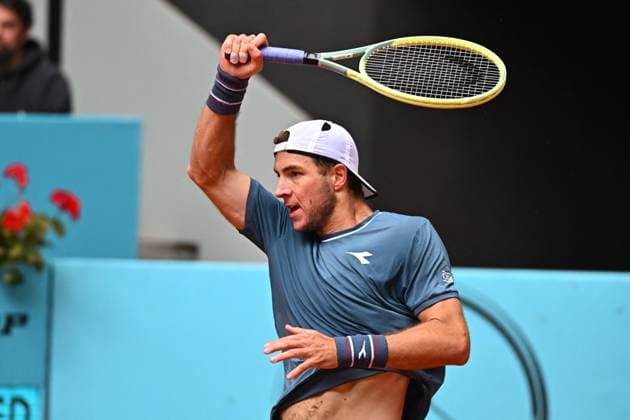 Mutua Madrid Open Jan-Lennard Struff (GER) during his second round match at the Mutua Madrid Open in Madrid, Spain, on April, 28, 2024. Photo by Corinne Dubreuil ABACAPRESS.COM Madrid Spain  Copyright: xDubreuilxCorinne ABACAx